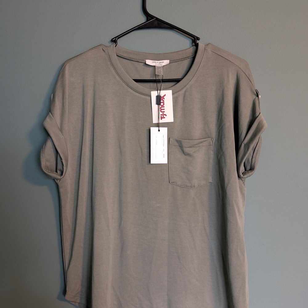 Women's Light Green Top NWT